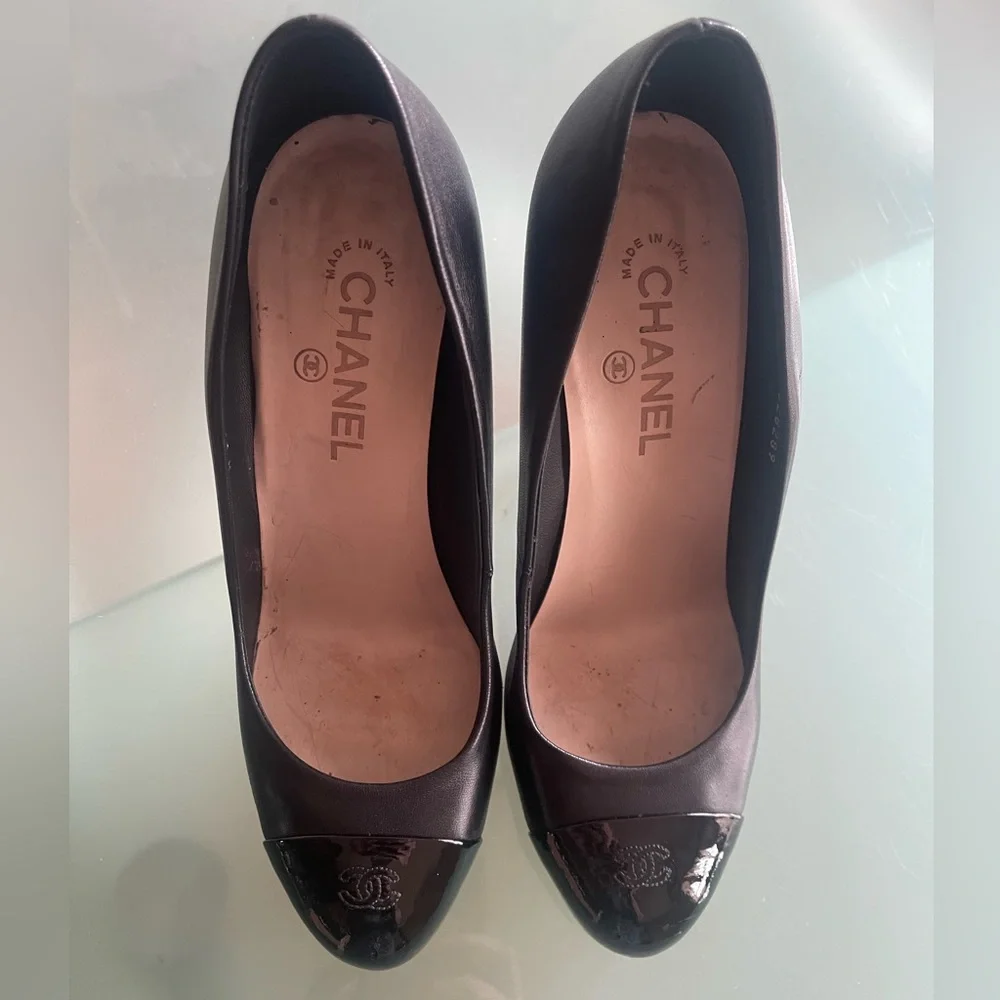 Chanel interlocking logo pumps - Picture 2 of 15